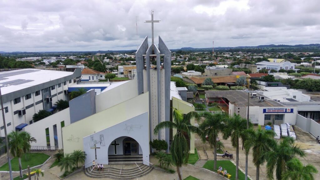 Fé e Tradição: Colíder se Prepara para a Emoção da Semana Santa na Paróquia João XXIII; Confira a Programação Fé e Tradição: Colíder se Prepara para a Emoção da Semana Santa na Paróquia João XXIII; Confira a Programação